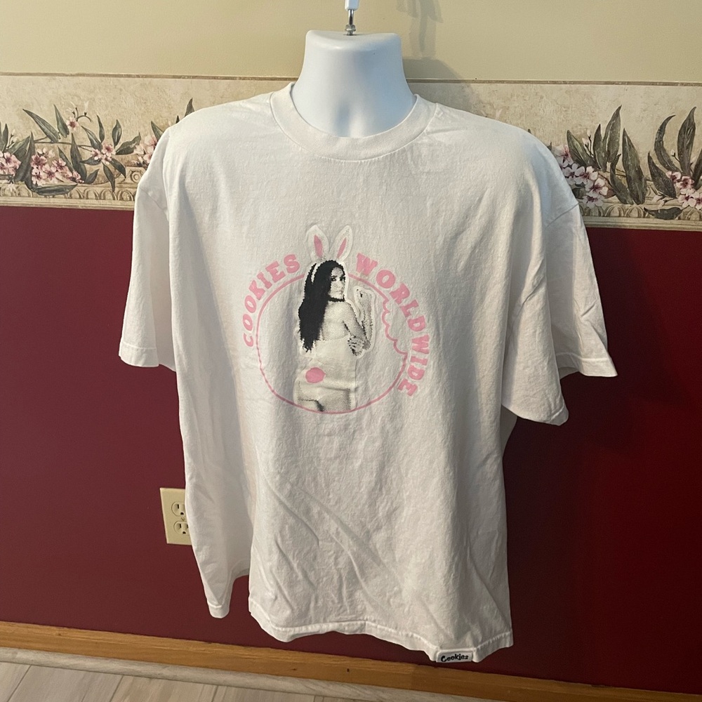 White Short Sleeve Graphic Tee - Cookies Worldwide